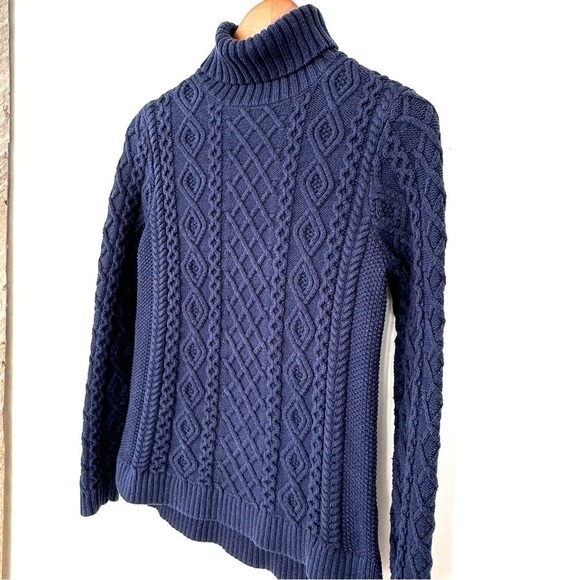 Lands’ End turtleneck sweater with  long sleeves, fitted, cable knit cotton - Picture 2 of 8